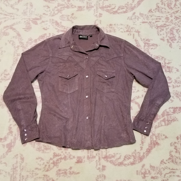 SUEDE Floral Embossed Top - Picture 5 of 11